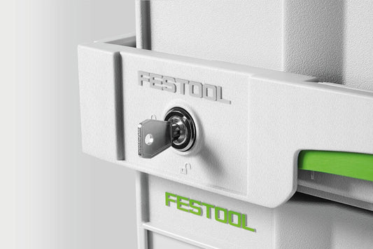 Festool Schloss S-AZ mit Schlüssel an Systainer-Auszug montiert, Detailansicht der Verriegelung