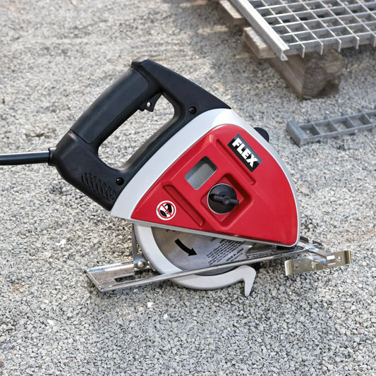 FLEX CSM 4060 Metall-Handkreissäge im Einsatz auf der Baustelle